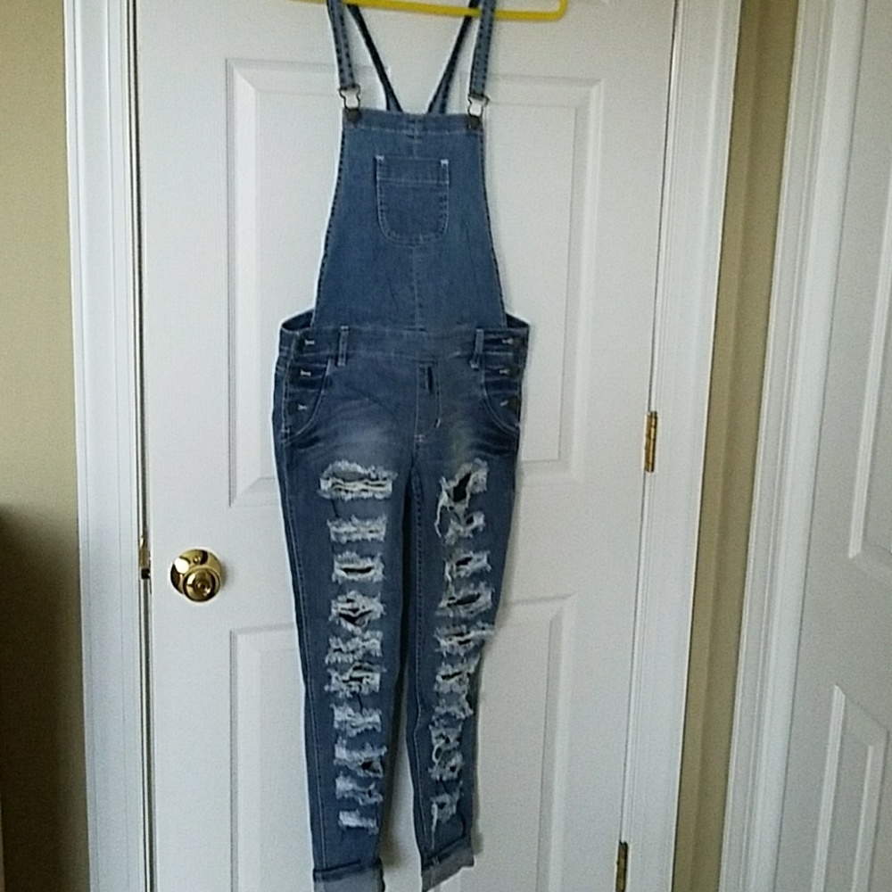 Cute destroyed look Bib Overalls